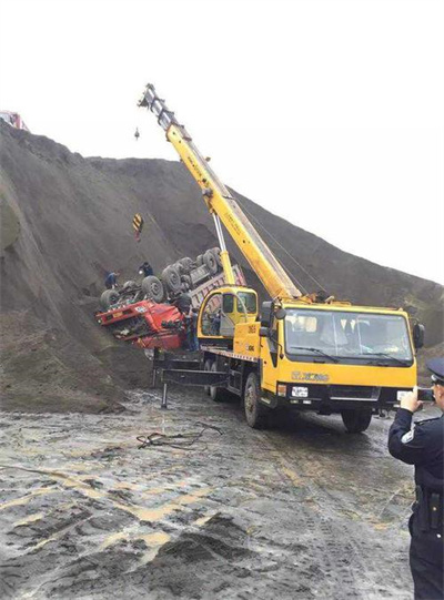 枞阳上犹道路救援